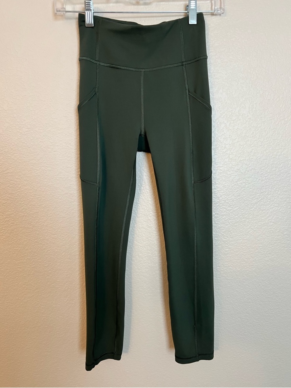 lululemon athletica Deep Olive Green High-Rise Leggings w Side Pockets | Size 2